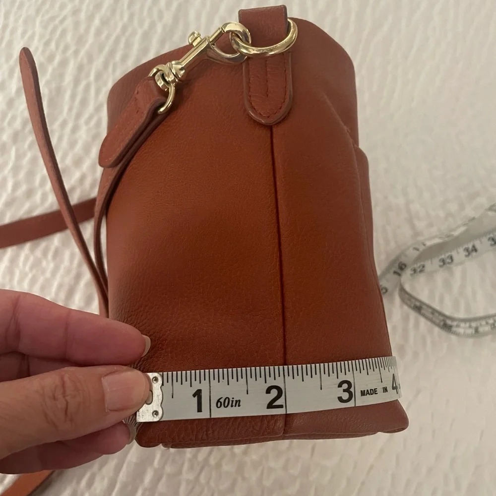 Universal Thread Crossbody Bag Deep Orange w/Adjustable Strap & Gold Details, OS